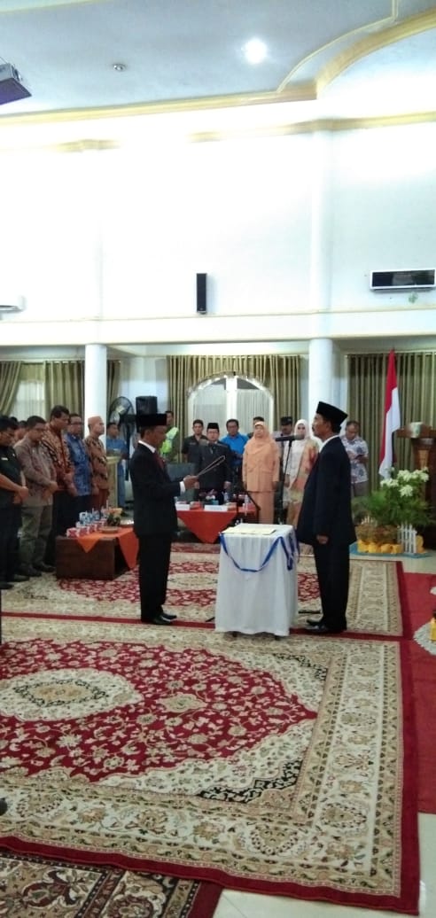 Bupati Yusuf Lubis melantik Maraondak sebagai Sekda Pasaman